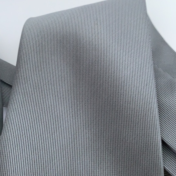 BOSS Hugo Boss fine line grey neck tie - Picture 8 of 8